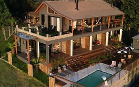 Vento Terral Surf Studios